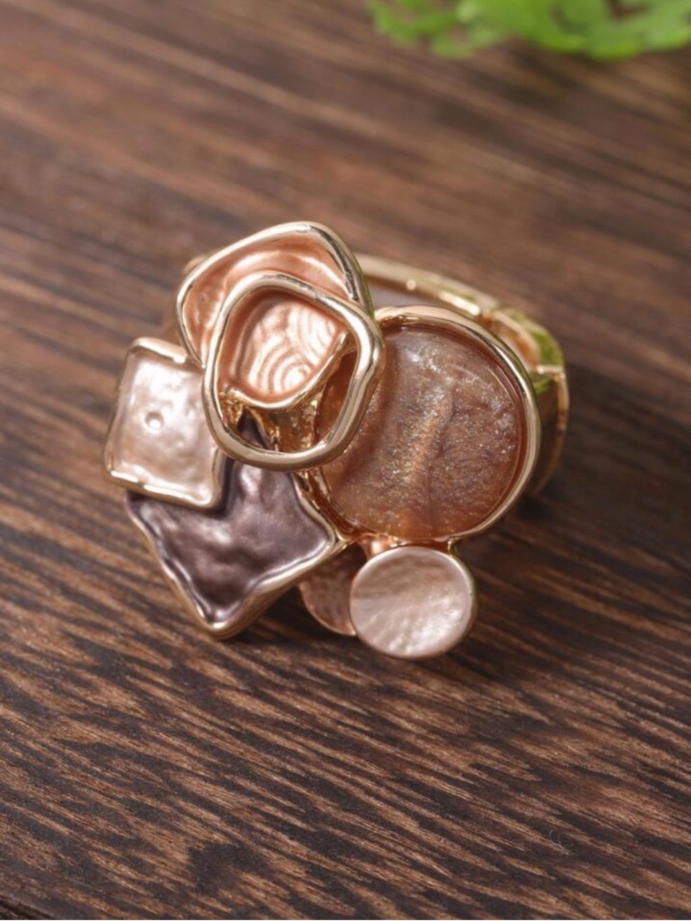Gold-Tone Pearl Cluster Statement Ring - Picture 6 of 8
